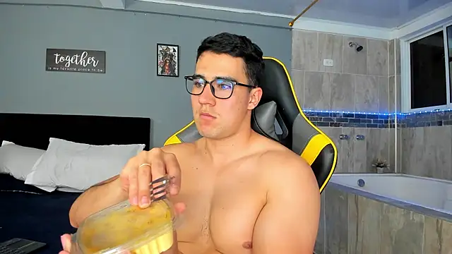 owengray2n online show from 01/21/25, 12:46