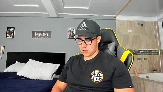 owengray2n online show from 01/20/25, 01:50