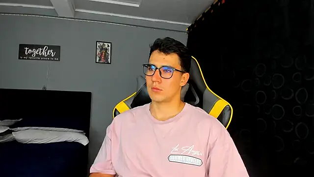 owengray2n online show from 09/12/25, 01:28