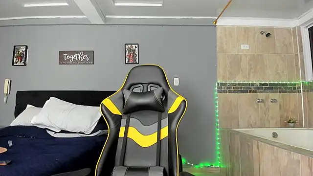 owengray2n online show from 01/17/25, 01:15