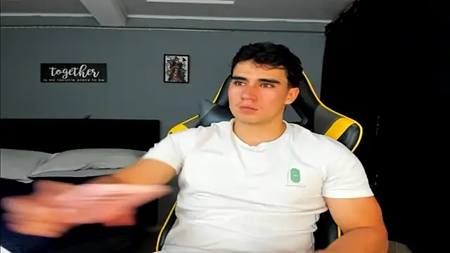 owengray2n online show from 10/11/25, 01:50