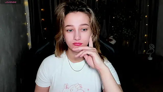 Snapshot of Sinty_Noria chatting on 03/07/25, 01:09 Sinty Noria online show from 03/07/25, 01:09