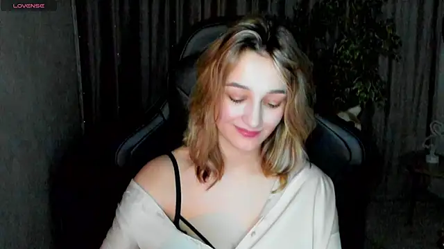 Snapshot of Sinty_Noria chatting on 02/19/25, 07:17 Sinty Noria online show from 02/19/25, 07:17