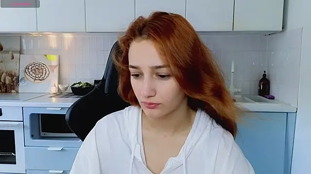Snapshot of Sinty_Noria chatting on 06/15/26, 01:06 Sinty Noria online show from 06/15/26, 01:06