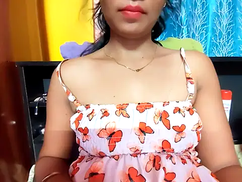 cutesoma2 online show from 05/15/26, 07:56