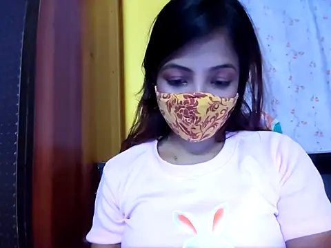 cutesoma2 online show from 10/28/25, 05:56