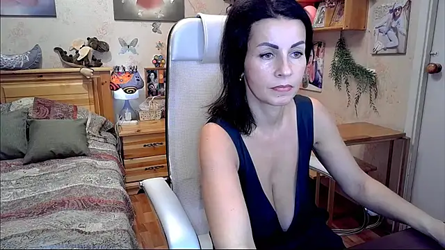 Snapshot of Kendra_Mom chatting on 12/05/24, 05:55 Kendra Mom online show from 12/05/24, 05:55
