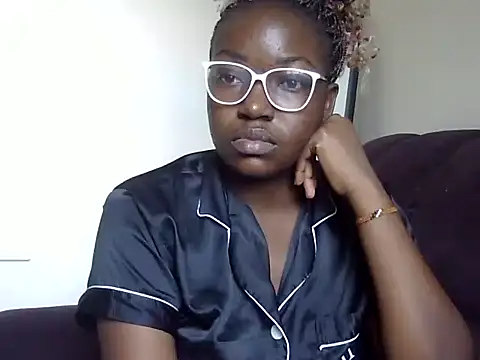 Sexy racy rebel  online show from 12/17/25, 09:47