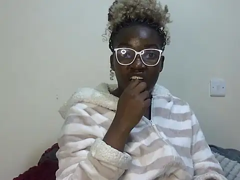 Sexy racy rebel  online show from 12/04/25, 09:36