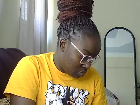 Sexy racy rebel  online show from 02/12/26, 10:37