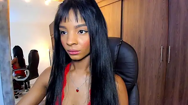 alikahouston4 online show from 11/19/25, 05:18