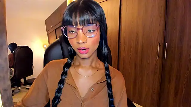 alikahouston4 online show from 10/24/25, 05:06