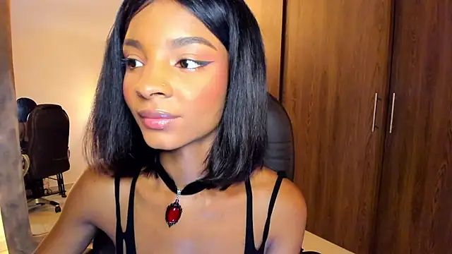 alikahouston4 online show from 10/31/25, 06:54