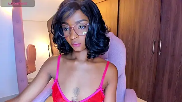 alikahouston4 online show from 05/18/26, 05:34