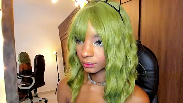 alikahouston4 online show from 02/01/25, 07:13