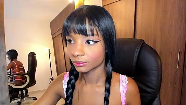 alikahouston4 online show from 02/10/25, 01:46