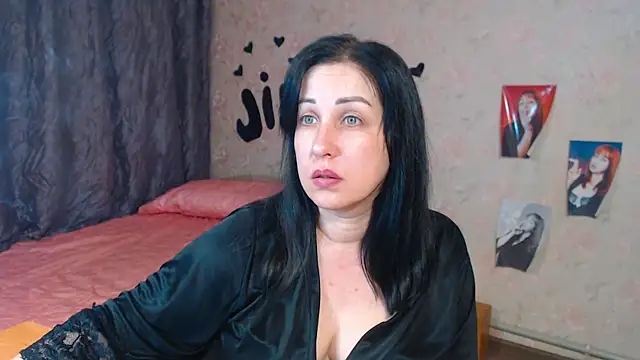 JillStevens online show from 10/20/25, 04:03