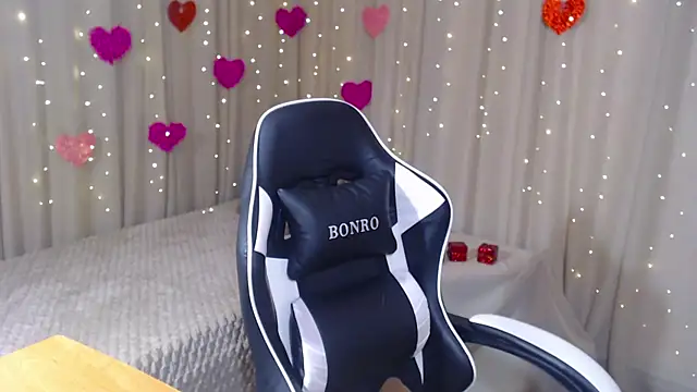 Snapshot of JillStevens chatting on 03/07/26, 05:47 JillStevens online show from 03/07/26, 05:47