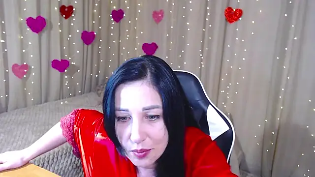 Snapshot of JillStevens chatting on 04/20/26, 06:16 JillStevens online show from 04/20/26, 06:16