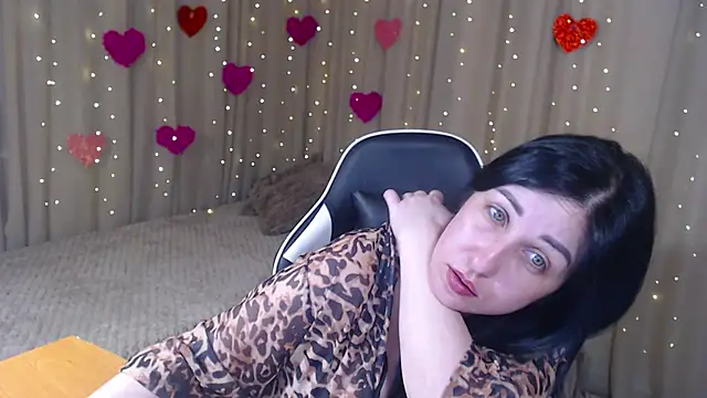 Snapshot of JillStevens chatting on 03/22/26, 08:27 JillStevens online show from 03/22/26, 08:27