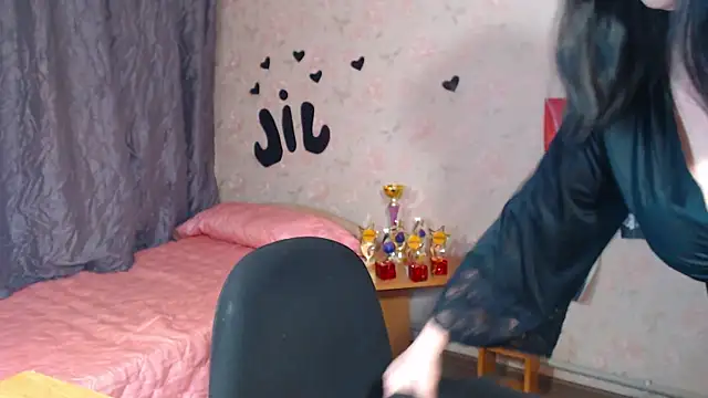 JillStevens online show from 10/19/25, 03:59