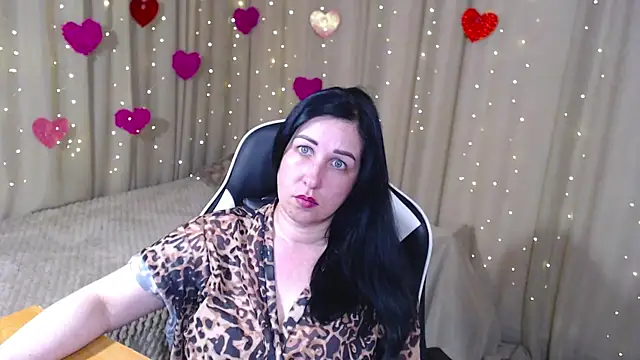 Snapshot of JillStevens chatting on 05/05/26, 03:53 JillStevens online show from 05/05/26, 03:53