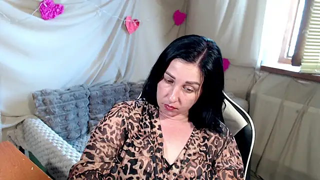 Snapshot of JillStevens chatting on 06/11/26, 02:03 JillStevens online show from 06/11/26, 02:03