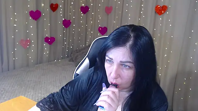 Snapshot of JillStevens chatting on 03/20/26, 04:13 JillStevens online show from 03/20/26, 04:13