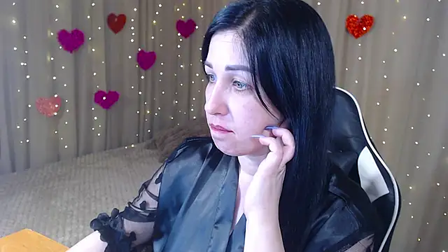 Snapshot of JillStevens chatting on 03/11/26, 01:32 JillStevens online show from 03/11/26, 01:32