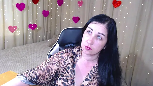 Snapshot of JillStevens chatting on 05/15/26, 09:40 JillStevens online show from 05/15/26, 09:40