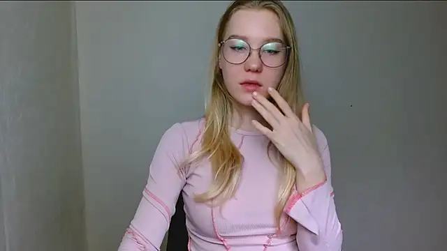 cindi hot online show from 12/21/25, 12:29