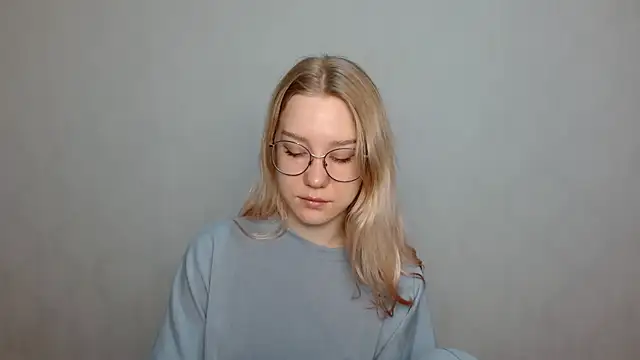 Snapshot of cindi_hot chatting on 01/31/25, 09:16 cindi hot online show from 01/31/25, 09:16