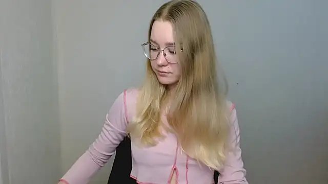 cindi hot online show from 02/18/26, 02:24