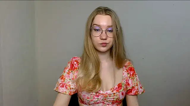 Snapshot of cindi_hot chatting on 06/11/26, 09:50 cindi hot online show from 06/11/26, 09:50