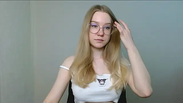 cindi hot online show from 03/31/26, 10:39