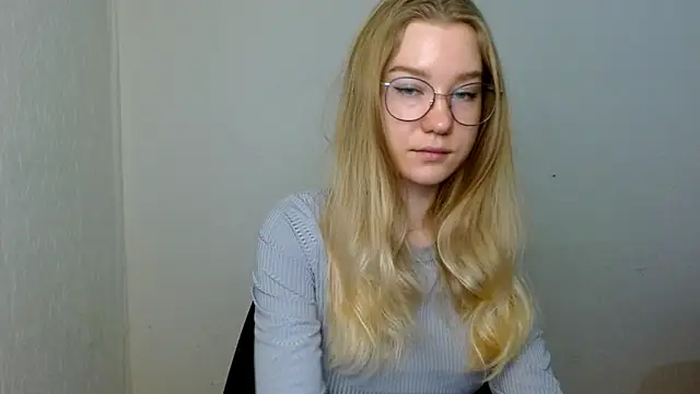 cindi hot online show from 11/29/25, 09:31