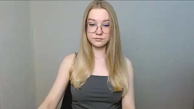 cindi hot online show from 04/04/26, 03:29