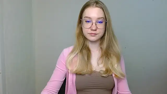 cindi hot online show from 03/29/26, 10:17