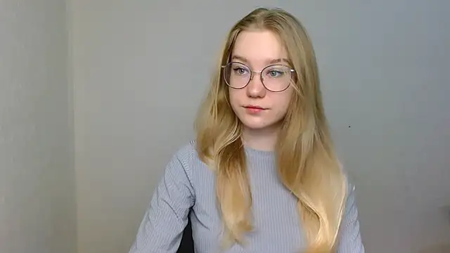 cindi hot online show from 12/19/25, 10:39