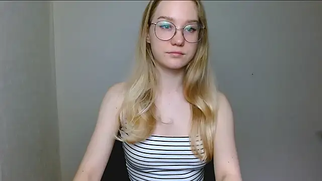 cindi hot online show from 12/20/25, 03:26