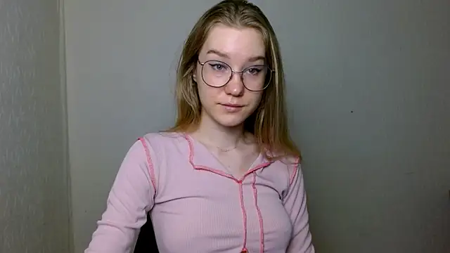 cindi hot online show from 12/04/25, 11:09