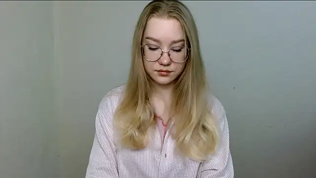 cindi hot online show from 04/28/26, 10:30