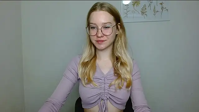 Snapshot of cindi_hot chatting on 09/27/25, 10:54 cindi hot online show from 09/27/25, 10:54