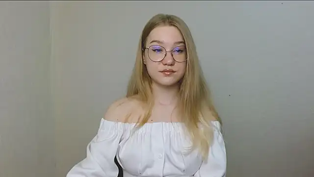 cindi hot online show from 04/23/26, 12:29