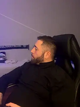 1ninefellababy online show from 12/04/25, 05:56