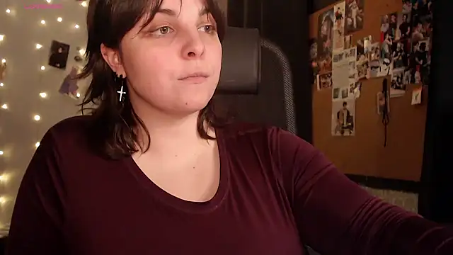 Saya sweet online show from 10/28/25, 09:47