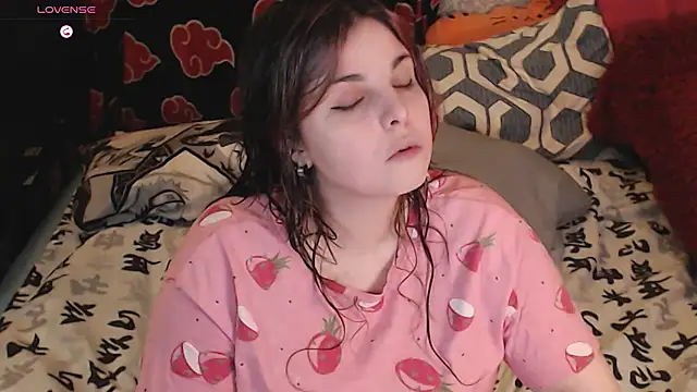 Snapshot of Saya_sweet chatting on 02/15/25, 11:14 Saya sweet online show from 02/15/25, 11:14