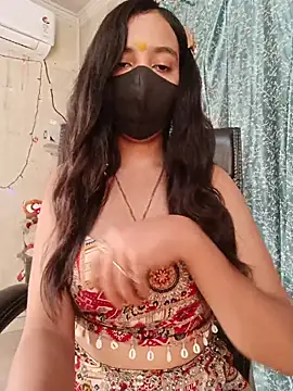 Snapshot of Parinaaz18 chatting on 05/25/26, 01:16 Parinaaz18 online show from 05/25/26, 01:16