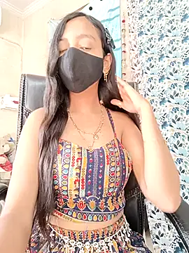 Snapshot of Parinaaz18 chatting on 09/12/25, 02:23 Parinaaz18 online show from 09/12/25, 02:23