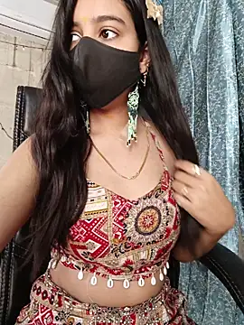 Snapshot of Parinaaz18 chatting on 05/07/26, 01:32 Parinaaz18 online show from 05/07/26, 01:32